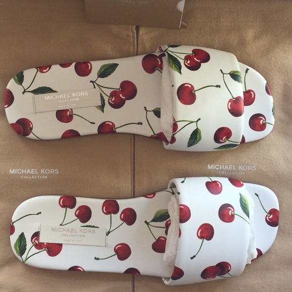 🍒MICHAEL KORS CHERRY SANDALS🍒 - Picture 5 of 16